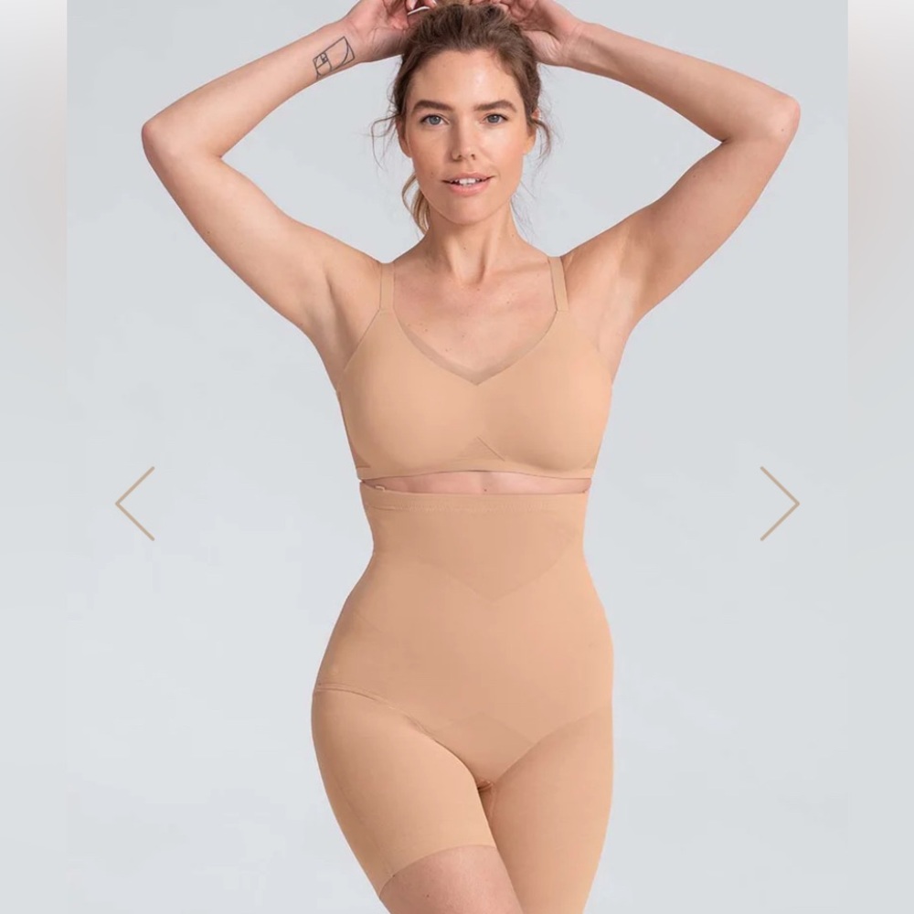 Honeylove Superpower Short - Medium (Sand)